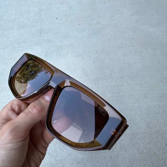 Dezi backtrack - Picture 3 of 7